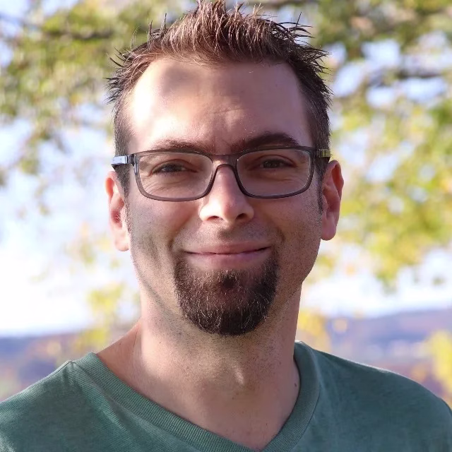 Portraitbild Daniel Sturmair